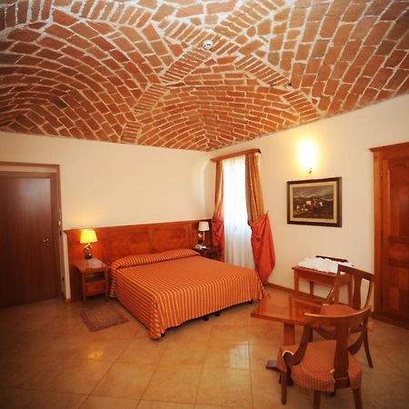 Hotel Acqui & Centro Benessere Акуи Терме Екстериор снимка