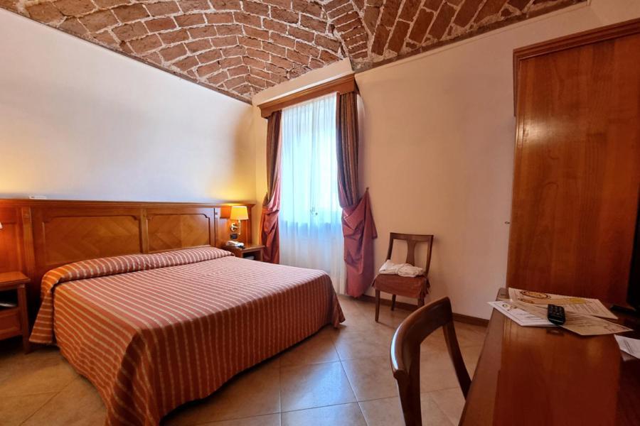 Hotel Acqui & Centro Benessere Акуи Терме Екстериор снимка