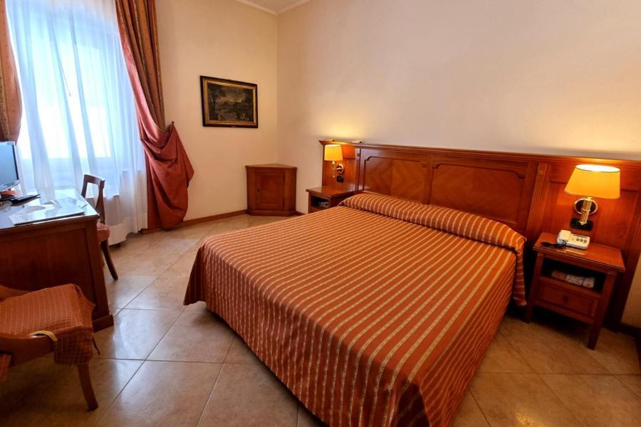 Hotel Acqui & Centro Benessere Акуи Терме Екстериор снимка