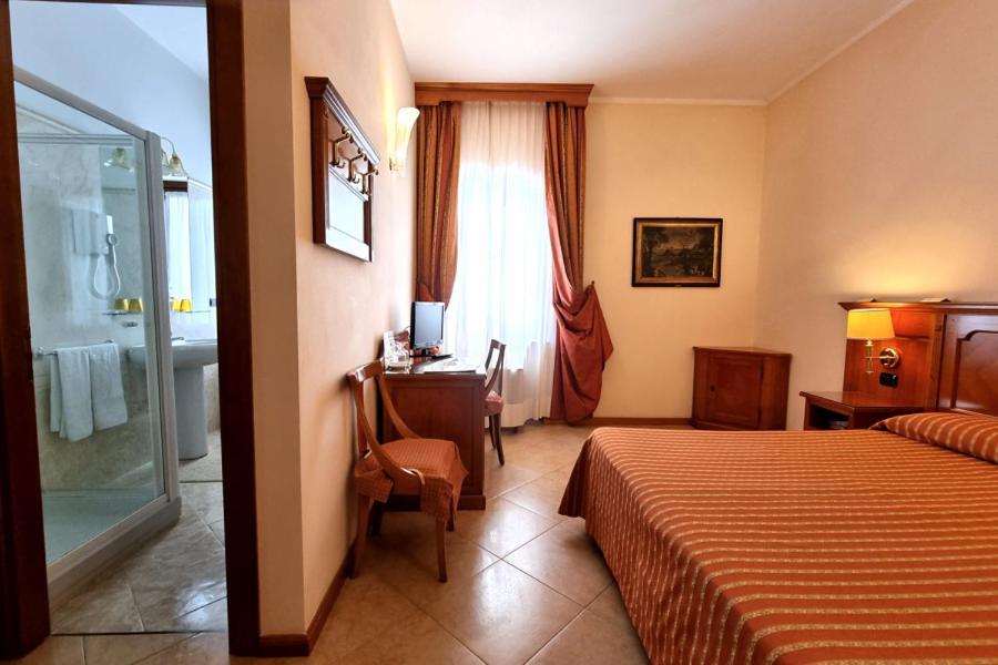 Hotel Acqui & Centro Benessere Акуи Терме Екстериор снимка