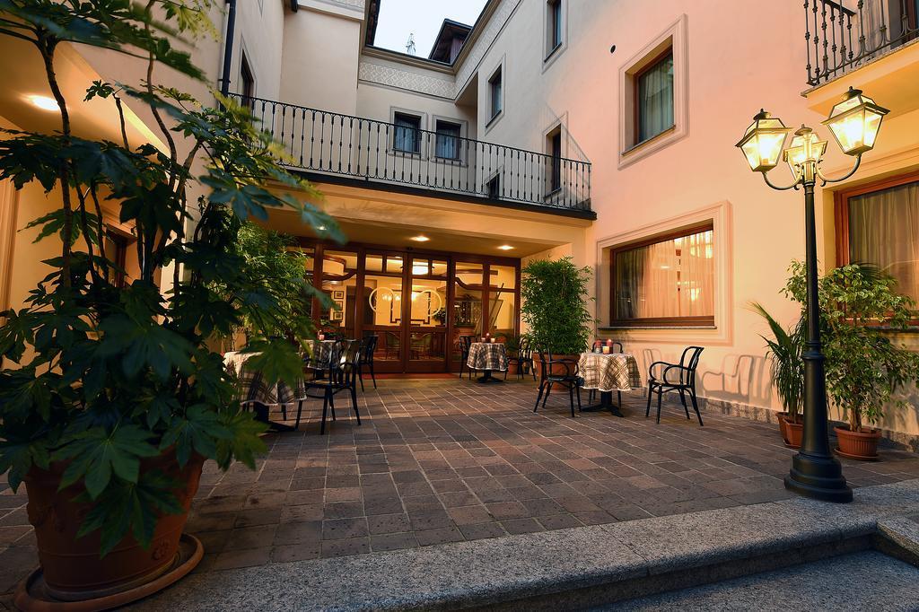 Hotel Acqui & Centro Benessere Акуи Терме Екстериор снимка
